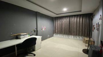 Gambar 3 Rumah Pluit Mas 7x25 Minimalis Shm Hadap Barat