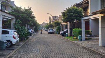 foto lainnya rumah 2 lantai bagus di