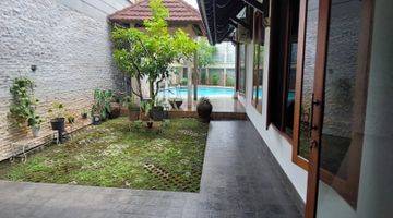 Gambar 2 Tropical House For Sale