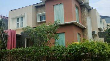 Gambar 5 Rumah 3 Lantai Bagus Semi Furnished SHM di Jl Teratai Bsd, Tangerang