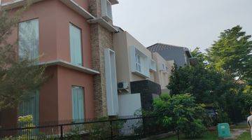 Gambar 2 Rumah 3 Lantai Bagus Semi Furnished SHM di Jl Teratai Bsd, Tangerang