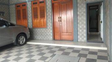 Gambar 1 Rumah Kontrakan 2 Lantai Bagus Unfurnished SHM di Sayap Riau, Bandung