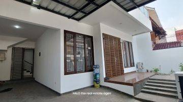 Gambar 1 Rumah 2 1/2 Lt Minimalis Puri Indah Blk A