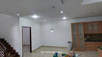 Gambar 5 Rumah 2 1/2 Lt Minimalis Puri Indah Blk A