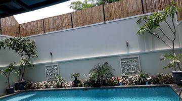 Gambar 4 Rumah 2 Lt Sudah Renovasi Furnished Kolam Renang di Lippo Karawaci