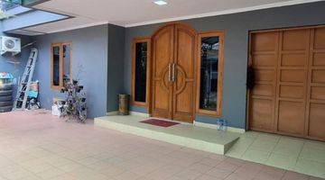 Gambar 3 Rumah 2 Lantai Fully Furnished di Kelapa Gading