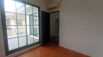 Gambar 2 Townhouse Taman Paris Special Unit (Lantai 1&2) - Lippo Karawaci