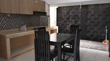 Gambar 4 Rumah Modern Minimalis Siap Huni Di  Emerald Bintaro 