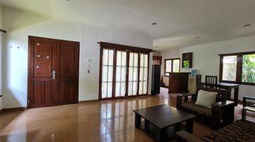 Gambar 1 Villa Jimbaran Murah Bagus Tropical Style  Shm