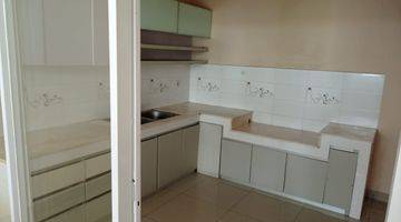 Gambar 1 Rumah Cantik Semi Furnished Di Puri Mansion 