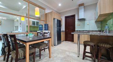 ruang makan apartement belezza permata hijau, tower
