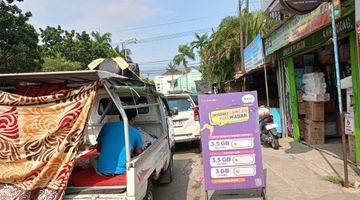 Gambar 4 Tanah beserta rumah berada di tengah kota Karawang tepat di samping Alun-alun Kota Karawang