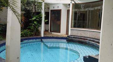 Gambar 1 Rumah Private Pool Patra Kuningan Setia Budi Jakarta Selatan