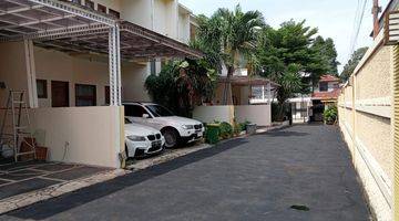tampak depan rumah bagus siap huni  dlm