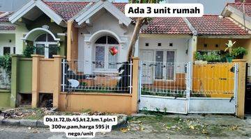 tampak depan rumah murmer kondisi super di