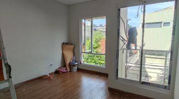 kamar tidur rumah baru minimalis modern tomang