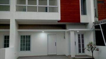 Gambar 1 Rumah Townhouse Ekslusif Terjangkau