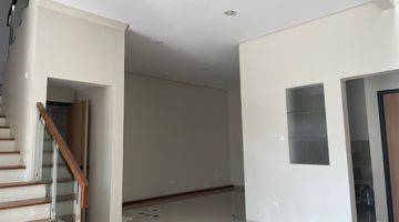 Gambar 5 Rumah Townhouse Ekslusif Terjangkau