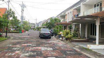 Gambar 3 Rumah 2 Lantai Cluster Taman Botanical PPS Manyar Gresik