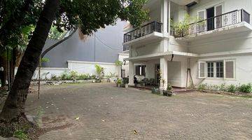 Gambar 1 Rumah di Menteng