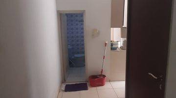 Gambar 4 Rumah 3 Lantai Semi Furnished di Tomang, Jakarta Barat