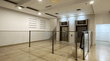 Gambar 2 Gedung Kantor Mewah Kemang 4 Lantai + Mezzanine Dan Basement, 2 Lift