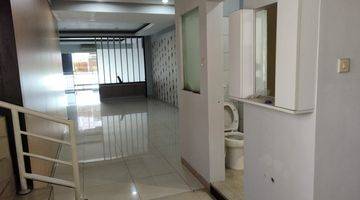 Gambar 1  Ruko Bagus Semi Furnished Di Cikawao, Lengkong