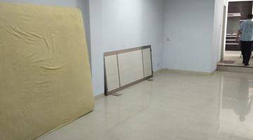 Gambar 4  Ruko Bagus Semi Furnished Di Cikawao, Lengkong