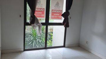 Gambar 1 Dijual Rumah Bsd Foresta Primavera Suasana Resort Depan Kolam Renang Dan Taman Keliling Di Bsd Foresta