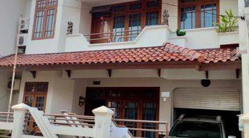 Gambar 1 Rumah Lebar, 2 Lt Full Furnished di Rawamangun, Tenang Dan Nyaman