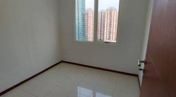 Gambar 5 Apartemen Royal Mediterania Garden 2 Kamar Tidur Unfurnished Baru