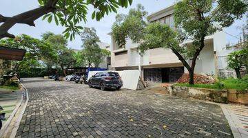 Gambar 1 DIJUAL AMPERA KEMANG TOWNHOUSE - MODERN TROPIS DESIGN