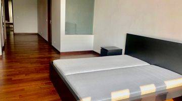 Gambar 4 Modern Minimalist Of 4 Bedroom House In Cilandak, Close To Cipete