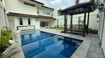 Gambar 1 Compound House Very Close To Jis And Pondok Indah