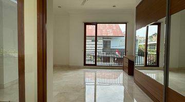 Gambar 1 Modern Minimalist House In Cilandak, Close To French School And Jis