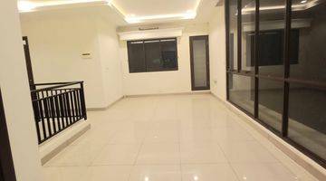 Gambar 5 DIJUAL Rumah Hook
Summarecon Bandung
Cluster Btari 10 premium