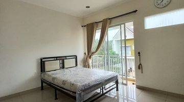 Gambar 2 Sewa FULL FURNISHED Murah Bagus. Rumah Summarecon di Cluster Amanda 2 Lantai