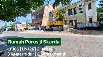 Gambar 1 Rumah Poros Jl Skarda Daerah Ramai