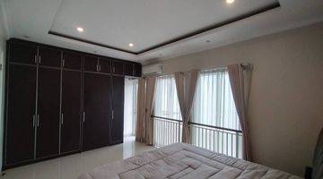 Gambar 5 Townhouse Dekat Citos Mal, Pool, Furnish