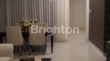 Gambar 2 RUMAH  BESAR MODERN Full FURNISHED SIAP HUNI LONG BEACH Pakuwon City