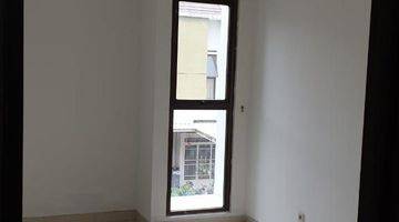 Gambar 3 Rumah 2 Lantai Bagus Unfurnished SHM di Cluster Newton, Gading Serpong, Tangerang