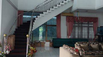 Gambar 2 Rumah Mewah di Malabar