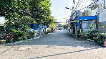 Gambar 2 Rumah Tua, Hoek  di Jl. Tanjung duren selatan , Tanjung Duren