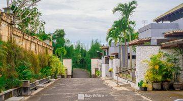 Gambar 2 Beautiful Ocean View Villa Complex With Great Potential Roi Even During Covid