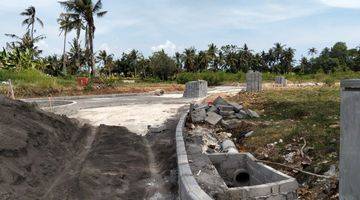 Gambar 1 Tanah Dalam Kompleks Elite Dekat Canggu, Cemagi Dan Kedungu Beach