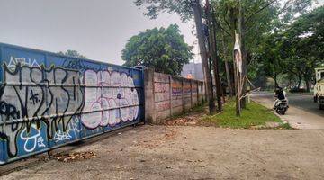 Gambar 1 Tanah Industrial Dan Komersial Di Jual  Di Pinggir Jalan Raya . Sudah Di Panel .Padat Siap Bangun./KJ.Ysf