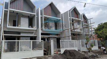 Gambar 3 Dijual Rumah Tenggilis Model Scandinavian (E)