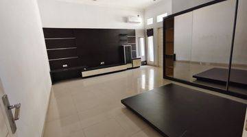 Gambar 5 Jual Rumah Modern Minimalis, Citraland International Village , 2.5 Lantai, Semi Furnish, Surabaya Barat