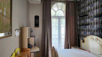 Gambar 5 Disewakan Jalan Karmel Kebon Jeruk Semi Furnished