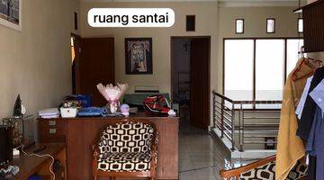 Gambar 4 Rumah 2 Lantai Daerah Turangga Buah Batu